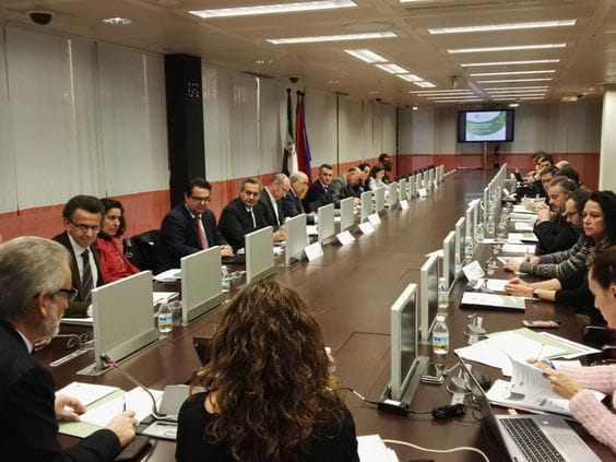 reunion-mesa-autoconsumo-andalucia-unef