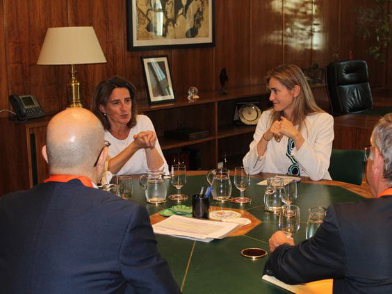 acto-ministra-teresa-ribera-y-unef