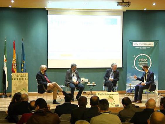 Jose Donoso: «Una de las cosas que ha hecho España por el mundo ha sido la apuesta que realizó por la energía fotovoltaica cuando nadie lo hizo»