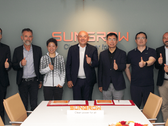 Sungrow firma un acuerdo estratégico de distribución con PM Service para suministrar 100 unidades del C&I ESS PowerStack en Italia