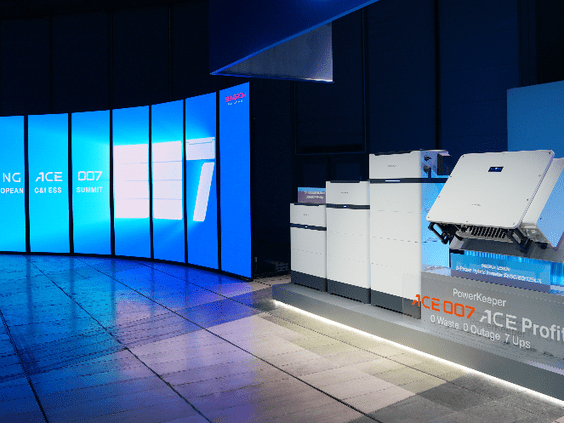 La nueva solución ESS para C&I, la serie PowerKeeper, se presenta en el Sungrow Summit