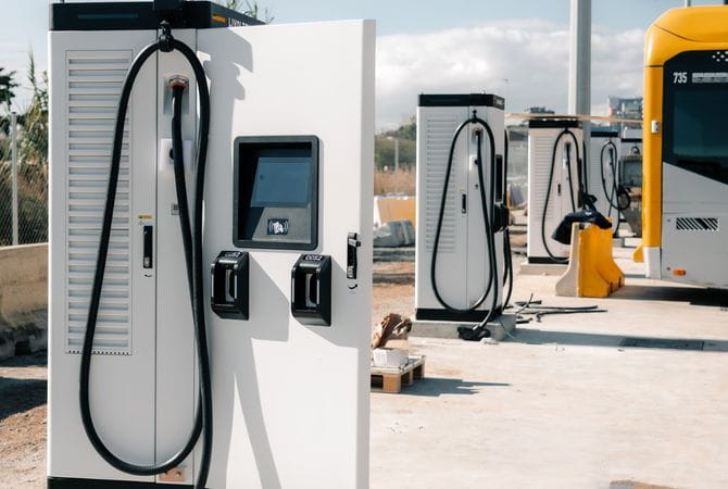 Un paso más en la electrificación del transporte público de Badalona