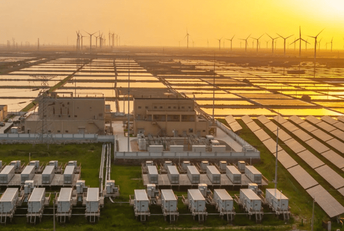 La hibridación redefine la rentabilidad renovable: del megavatio producido al megavatio optimizado