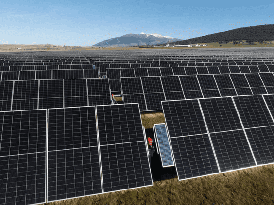 Los parques fotovoltaicos Trévago 1 y 2 de Matalebreras, en Soria, certifican su excelencia en sostenibilidad